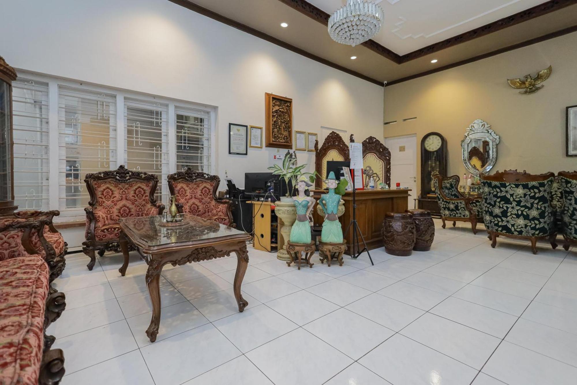 Reddoorz Plus At Swun Stay Raya Langsep มะลัง ภายนอก รูปภาพ