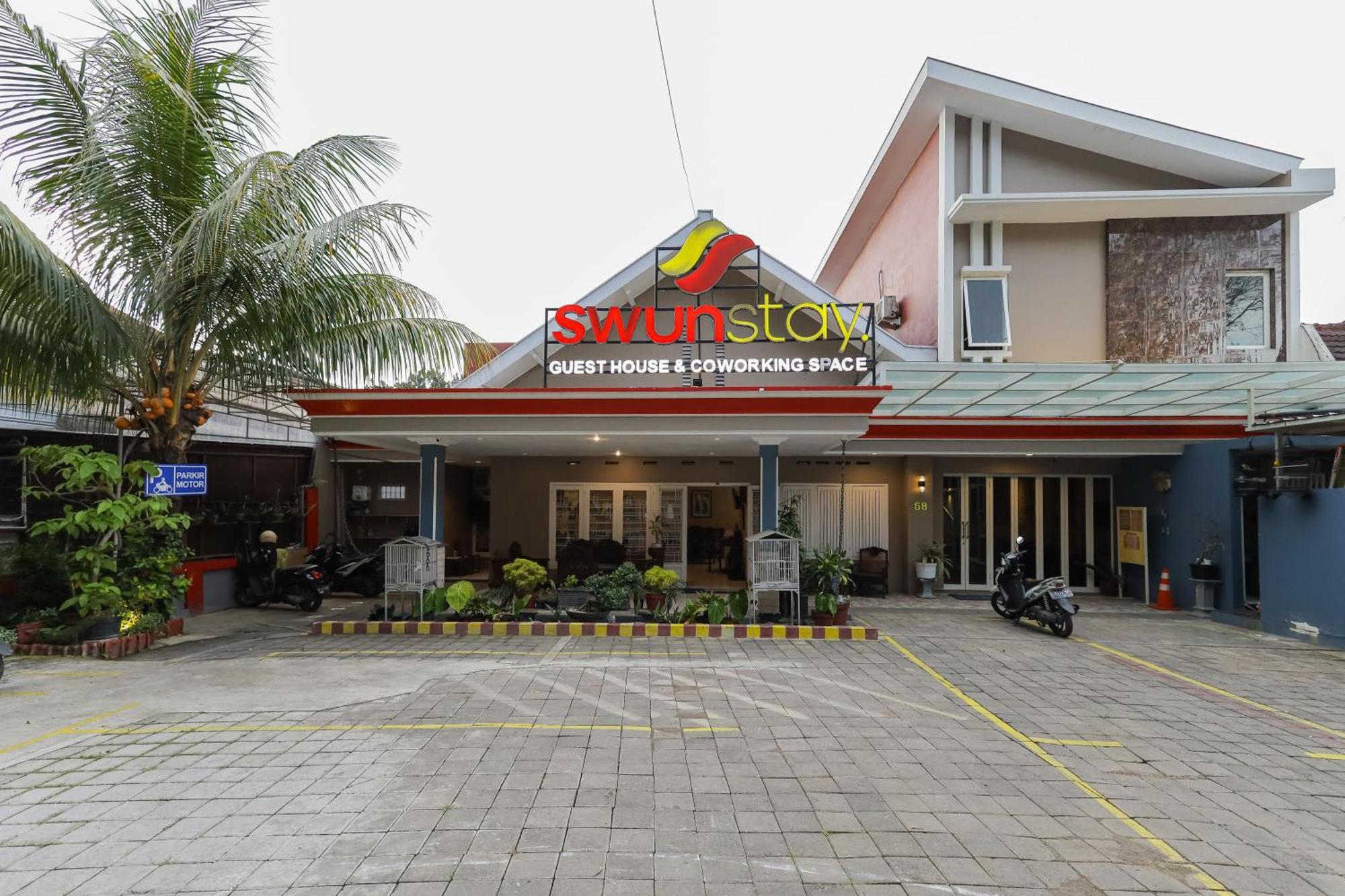 Reddoorz Plus At Swun Stay Raya Langsep มะลัง ภายนอก รูปภาพ