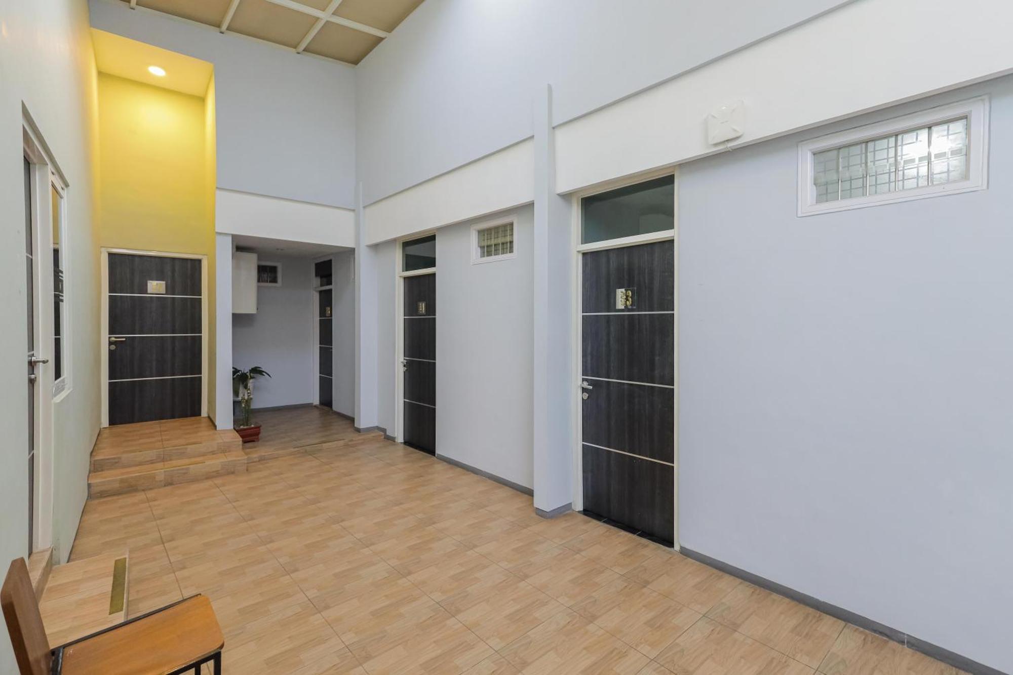 Reddoorz Plus At Swun Stay Raya Langsep มะลัง ภายนอก รูปภาพ